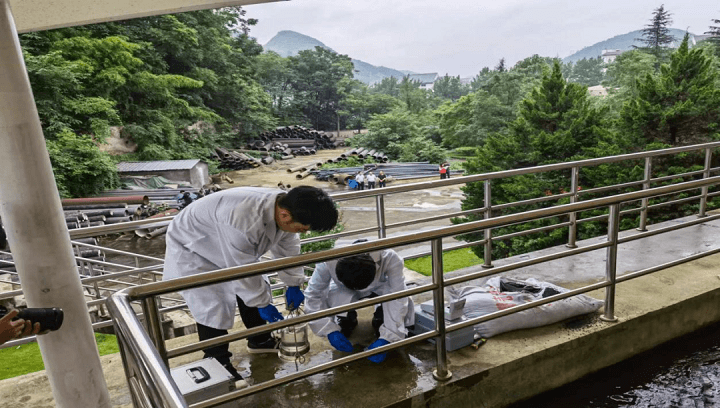 銅仁城交集團銅興供水公司開展反恐防恐—供水水質(zhì)安全事故處置演練活動